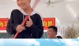 校园生活 今日吃瓜爆料全集,揭秘今日吃瓜爆料全集，笑料百出！